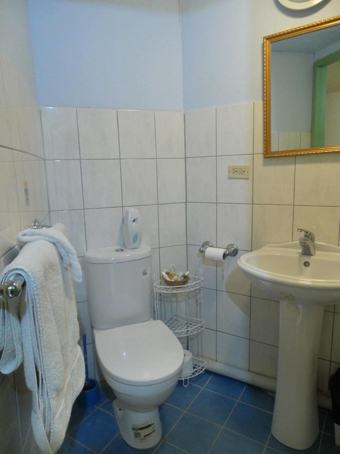 Heritage Inn Trinidad Belmont Bagian luar foto